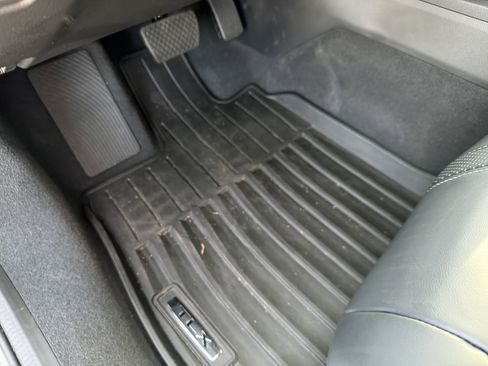 Certified 2025 Acura TLX w/Technology Package image 17