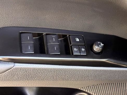 Used 2025 Toyota Camry LE FWD image 11