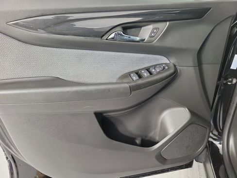 Used 2025 Chevrolet TrailBlazer LT image 17