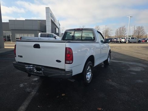 Used 1998 Ford F150 XLT image 3
