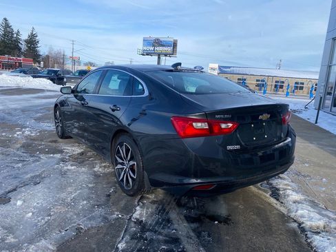 Used 2016 Chevrolet Malibu LT w/ Leather Package image 3