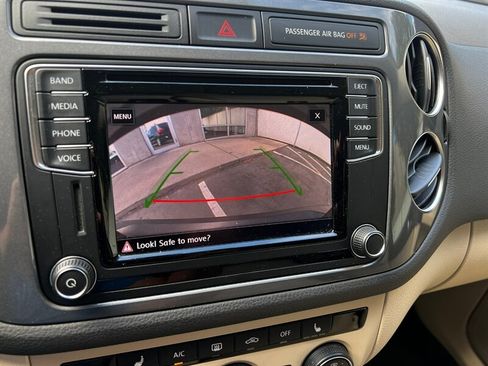 Used 2017 Volkswagen Tiguan S AWD/4WD image 30