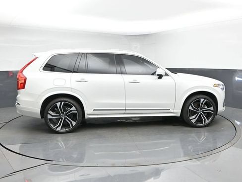 Used 2024 Volvo XC90 B6 Ultimate w/ Protection Package Premier AWD/4WD image 9
