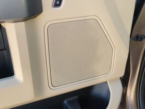 Used 2015 Ford F150 XLT w/ Equipment Group 302A Luxury image 14