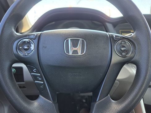 Used 2013 Honda Accord LX image 17