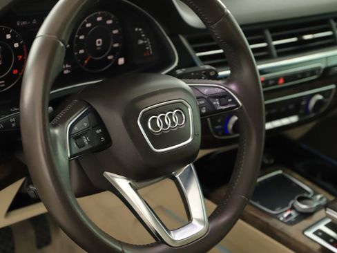 Used 2017 Audi Q7 3.0T Prestige w/ Prestige Package AWD/4WD image 16