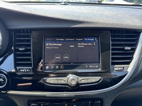 Used 2022 Buick Encore Preferred w/ Safety Package AWD/4WD image 13