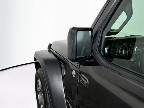 Used 2021 Jeep Wrangler Sport S image 16