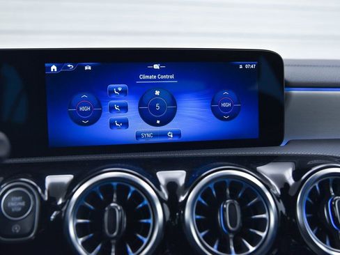 Used 2025 Mercedes-Benz CLA 250 CLA 250 image 21