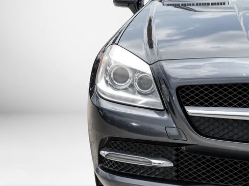 Used 2014 Mercedes-Benz SLK 350 image 31