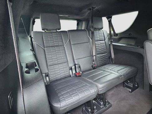 Used 2025 Cadillac Escalade ESV Sport Platinum AWD/4WD image 24