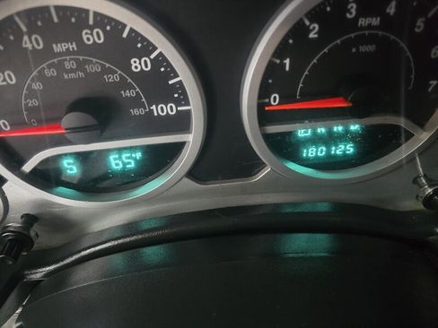 Used 2007 Jeep Wrangler Unlimited Sahara image 23