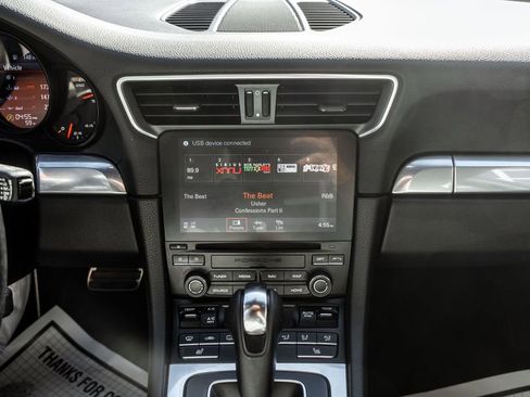 Used 2018 Porsche 911 Carrera image 19