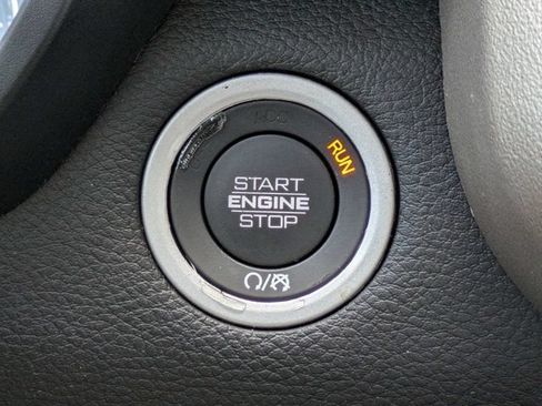 Used 2022 RAM 1500 Laramie RWD image 29