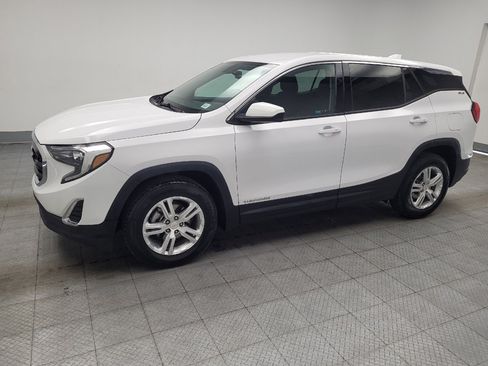 Used 2018 GMC Terrain SLE FWD image 2