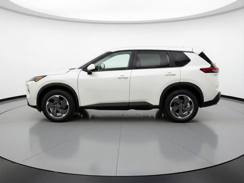 Used 2025 Nissan Rogue SV FWD image 5