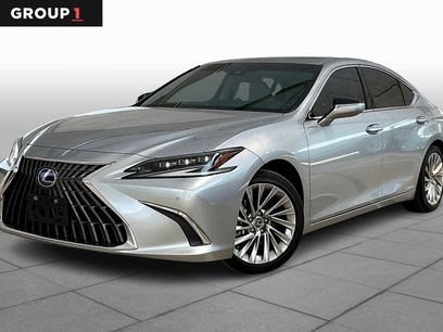 Used 2022 Lexus ES 300h Ultra Luxury