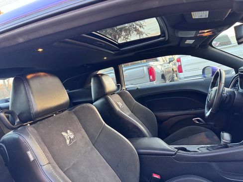 Used 2016 Dodge Challenger R/T Scat Pack w/ Leather Interior Group image 8