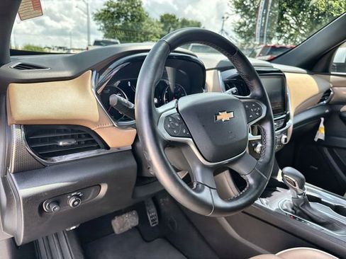 Used 2023 Chevrolet Traverse Premier w/ LPO, Cargo Package FWD image 10