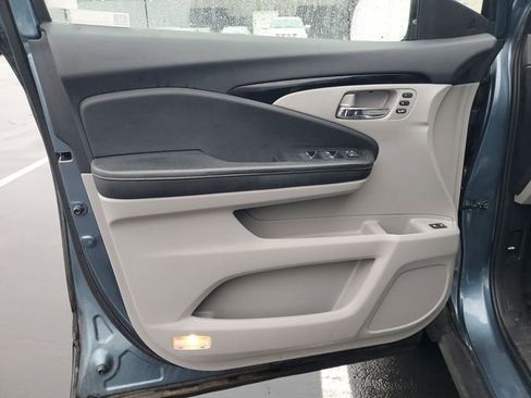 Used 2018 Honda Pilot Elite image 39