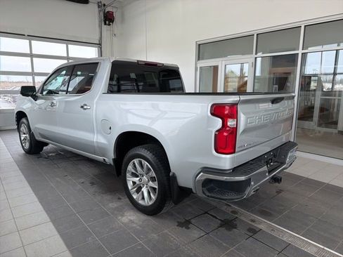 Used 2020 Chevrolet Silverado 1500 LTZ w/ LTZ Premium Package AWD/4WD image 3