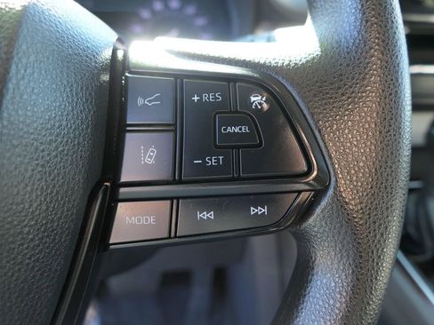 Used 2023 Toyota Sienna LE image 13