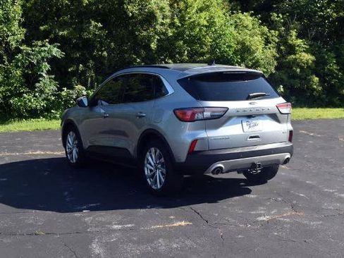 Certified 2022 Ford Escape Titanium w/ Titanium Elite Package FWD image 5