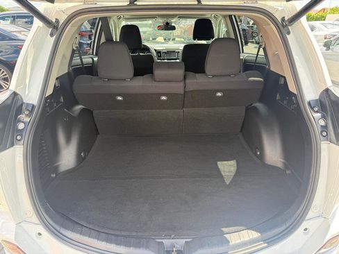 Used 2018 Toyota RAV4 XLE image 8