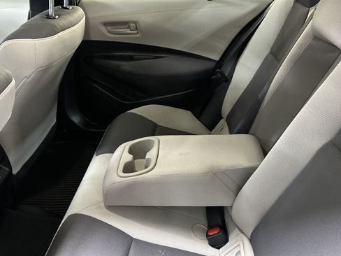 Used 2026 Toyota Corolla LE FWD image 8