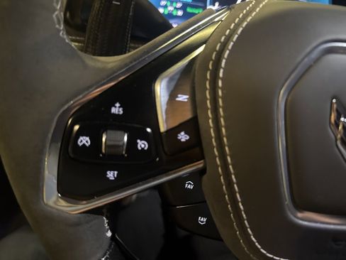 Used 2025 Chevrolet Corvette Z06 image 18