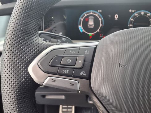 New 2026 Volkswagen Tiguan SE R-Line image 24