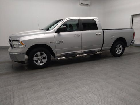 Used 2019 RAM 1500 Classic SLT image 2