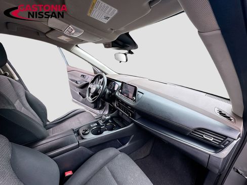 Used 2021 Nissan Rogue S image 34