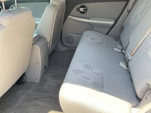 Used 2005 Chevrolet Equinox LS w/ Preferred Equipment Group FWD image 16