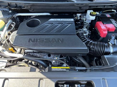 Used 2025 Nissan Rogue SV FWD image 34