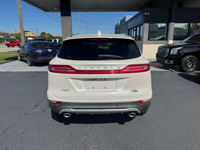 Used 2016 Lincoln MKC Select w/ Select Plus Package FWD image 4