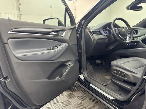 Used 2023 Buick Enclave Essence w/ Experience Buick Package FWD image 16