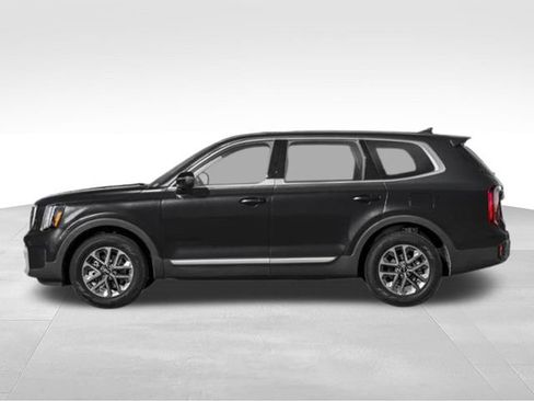 Used 2024 Kia Telluride LX FWD image 35