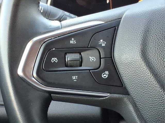 Used 2024 Chevrolet Trax LT w/ LT Convenience Package FWD image 23