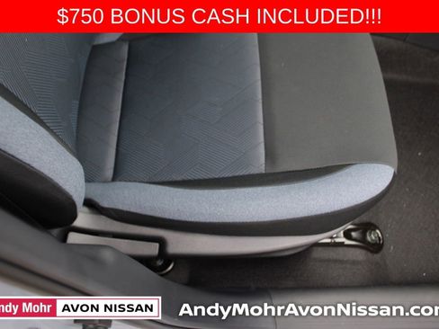 New 2025 Nissan Versa SV image 12