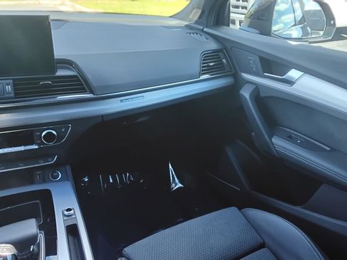 Certified 2024 Audi Q5 e Premium Plus w/ Premium Plus Package image 22