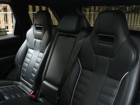 Used 2016 Land Rover Range Rover Sport SVR AWD/4WD image 18