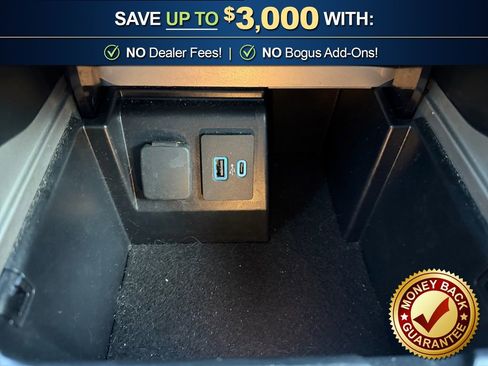 Used 2023 Ford Explorer XLT RWD image 29