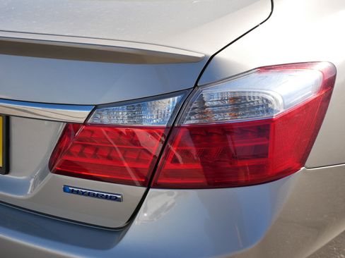 Used 2015 Honda Accord EX-L image 17