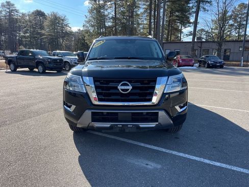 Used 2024 Nissan Armada SL AWD/4WD image 4