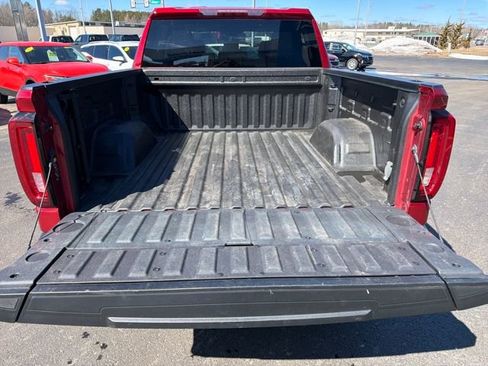 Used 2022 GMC Sierra 1500 SLT w/ SLT Premium Package image 5