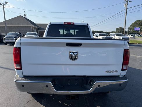 Used 2018 RAM 2500 SLT AWD/4WD image 6