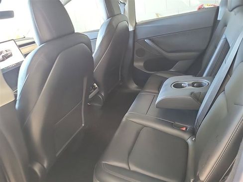 Used 2023 Tesla Model Y Performance AWD/4WD image 6