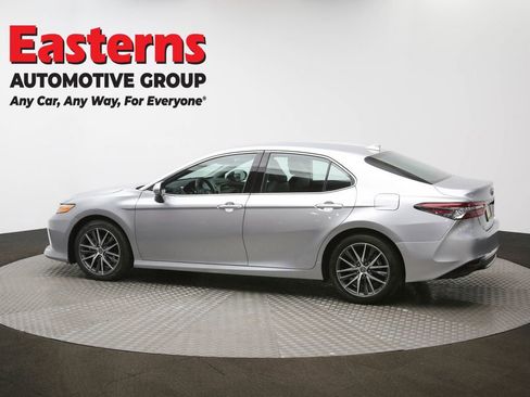 Used 2024 Toyota Camry XLE FWD image 62