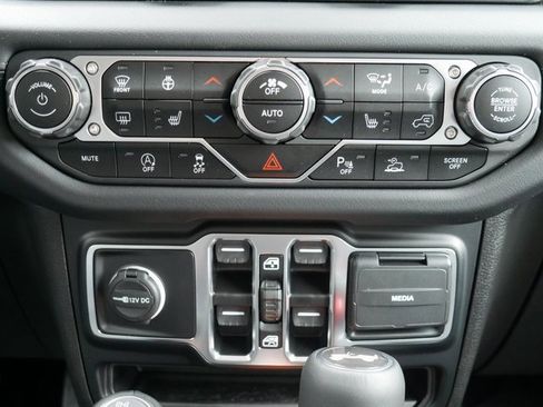 Used 2024 Jeep Wrangler Sahara w/ Technology Group image 23